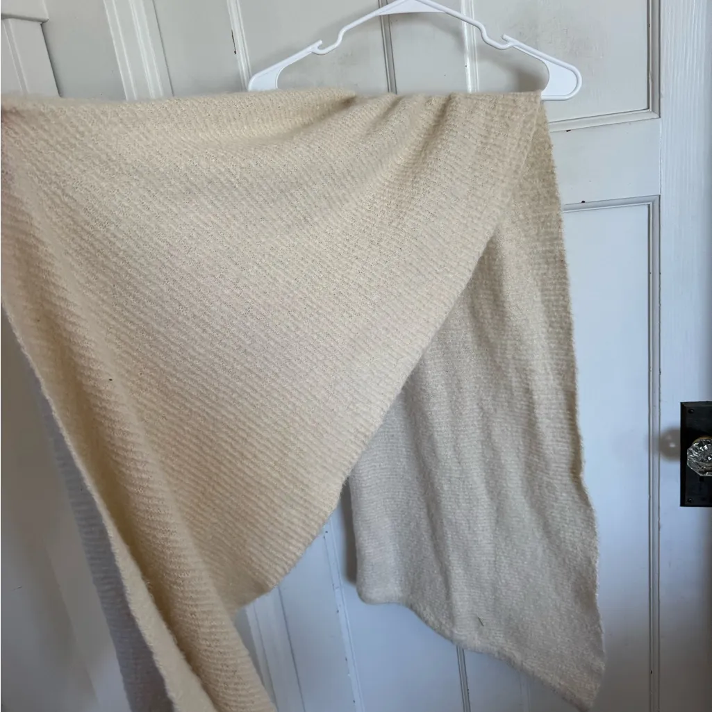 NWT aerie cream soft scarf - Image 4