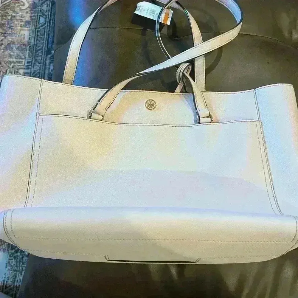 Saffiano Leather Tote Bag Pink. NWOT - Image 6