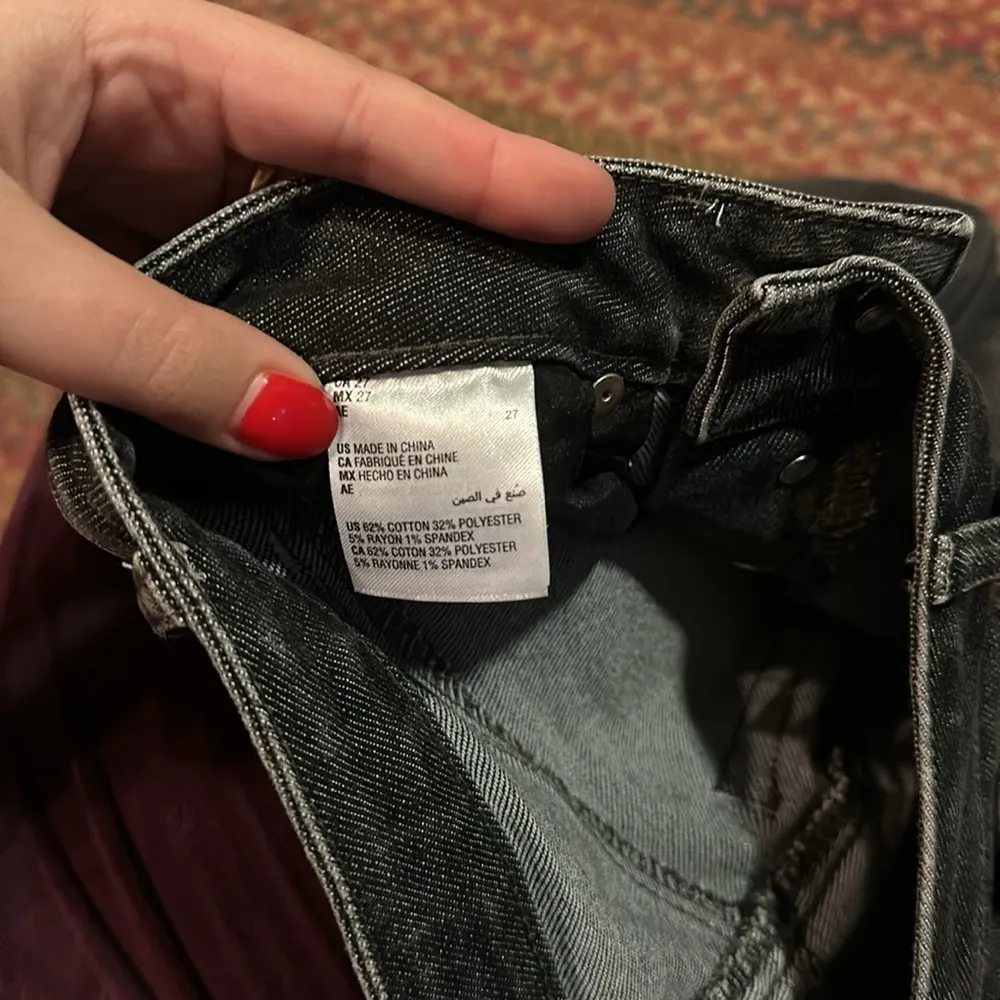 AND NOW THIS BLACK GREY RIPPED KNEE SKINNY JEANS Size 27 - Image 5