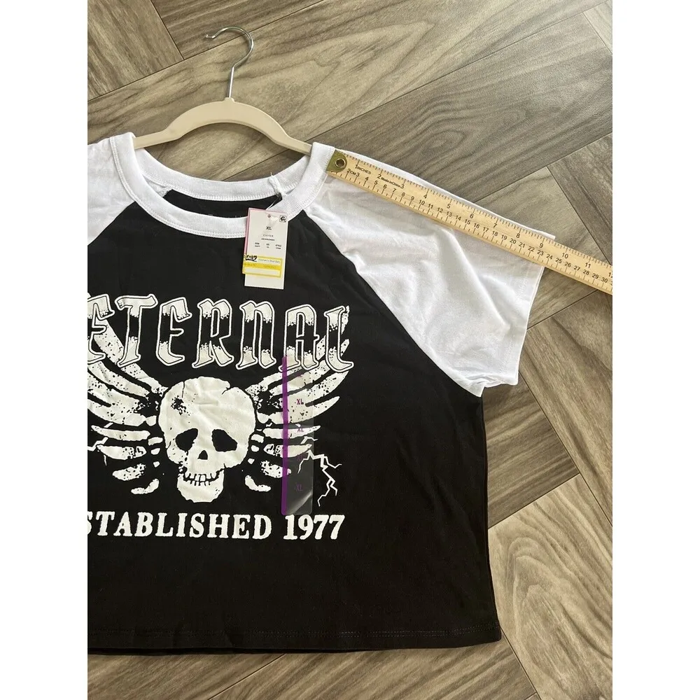 Zoe +Liv Women's Eternal Est 1977 Cropped T-Shirt Size XL - Image 7