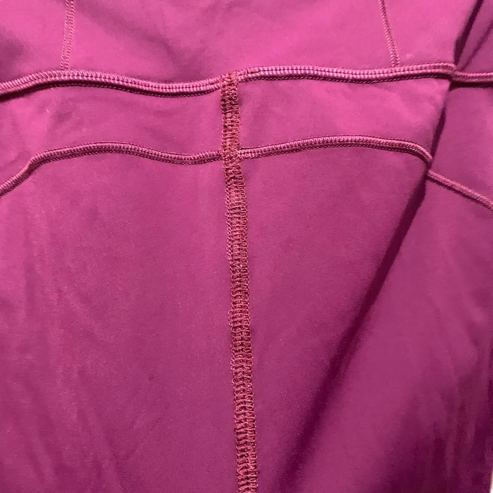 Lululemon fast & free running crop nulu marvel magenta pink athletic leggings - Image 4