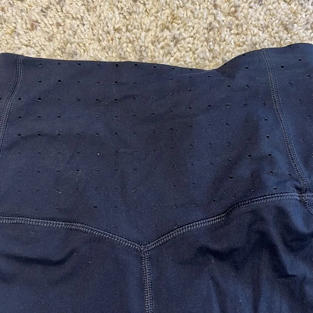 Nike dry fit capri leggings.  Size S - Image 3