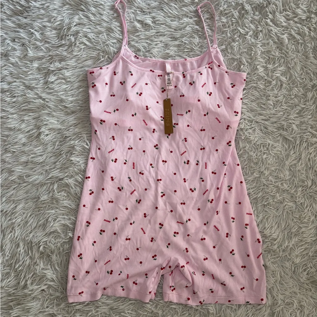 SKIMS | NWT! Cherry Blossom Print Soft Ribbed Lounge Romper 2x - Image 2