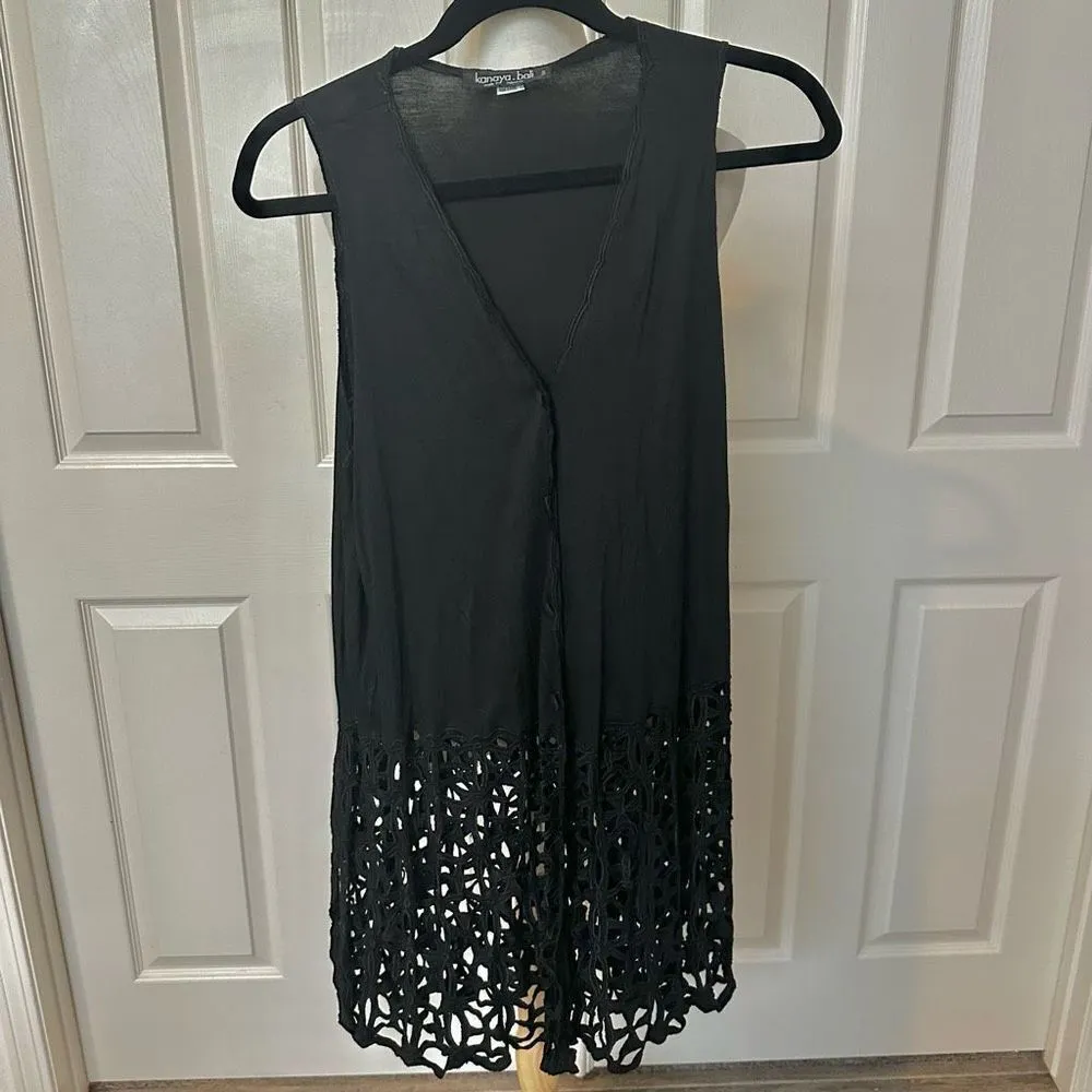 Kanaya Bali black sleeveless long vest - Image 7