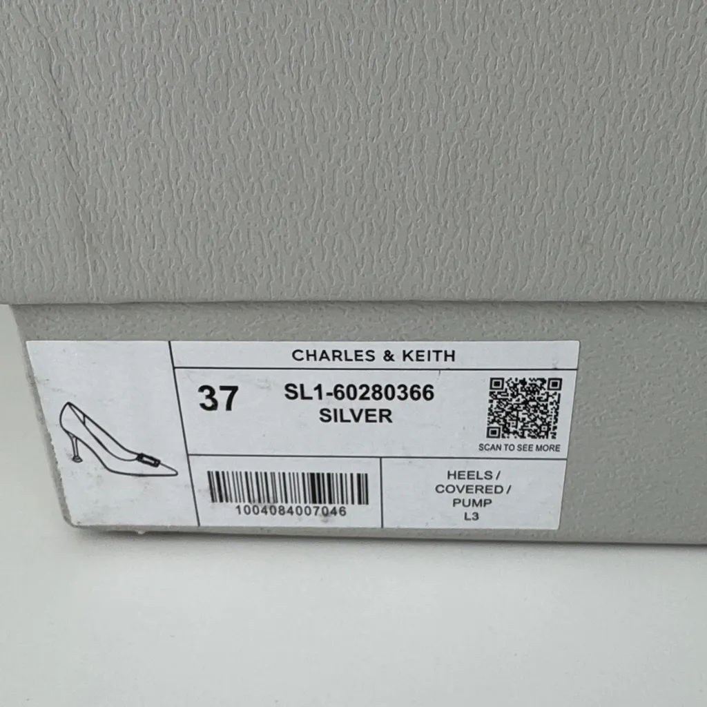 Charles & Keith THE BRIDAL COLLECTION
Glitter Gem-Embellished Pumps Size 7 New - Image 2