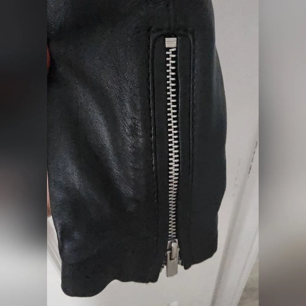 NWOT Mango Black 100% Genuine Leather Zipper Moto Jacket Coat Size XXS - Image 2