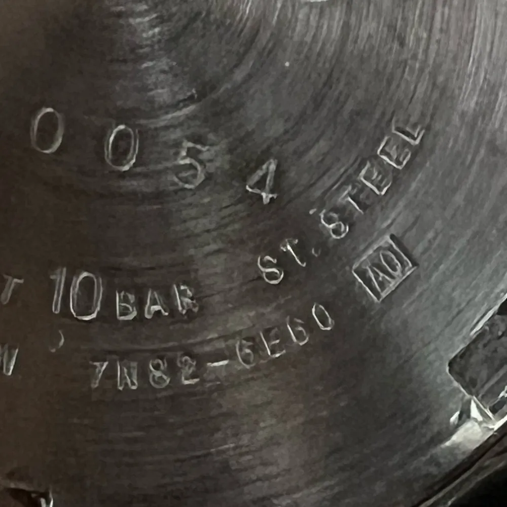 Seiko Ladies Watch Vintage Blue Dial Two-Tone Bracelet Date 10BAR 100M Resistant - Image 12