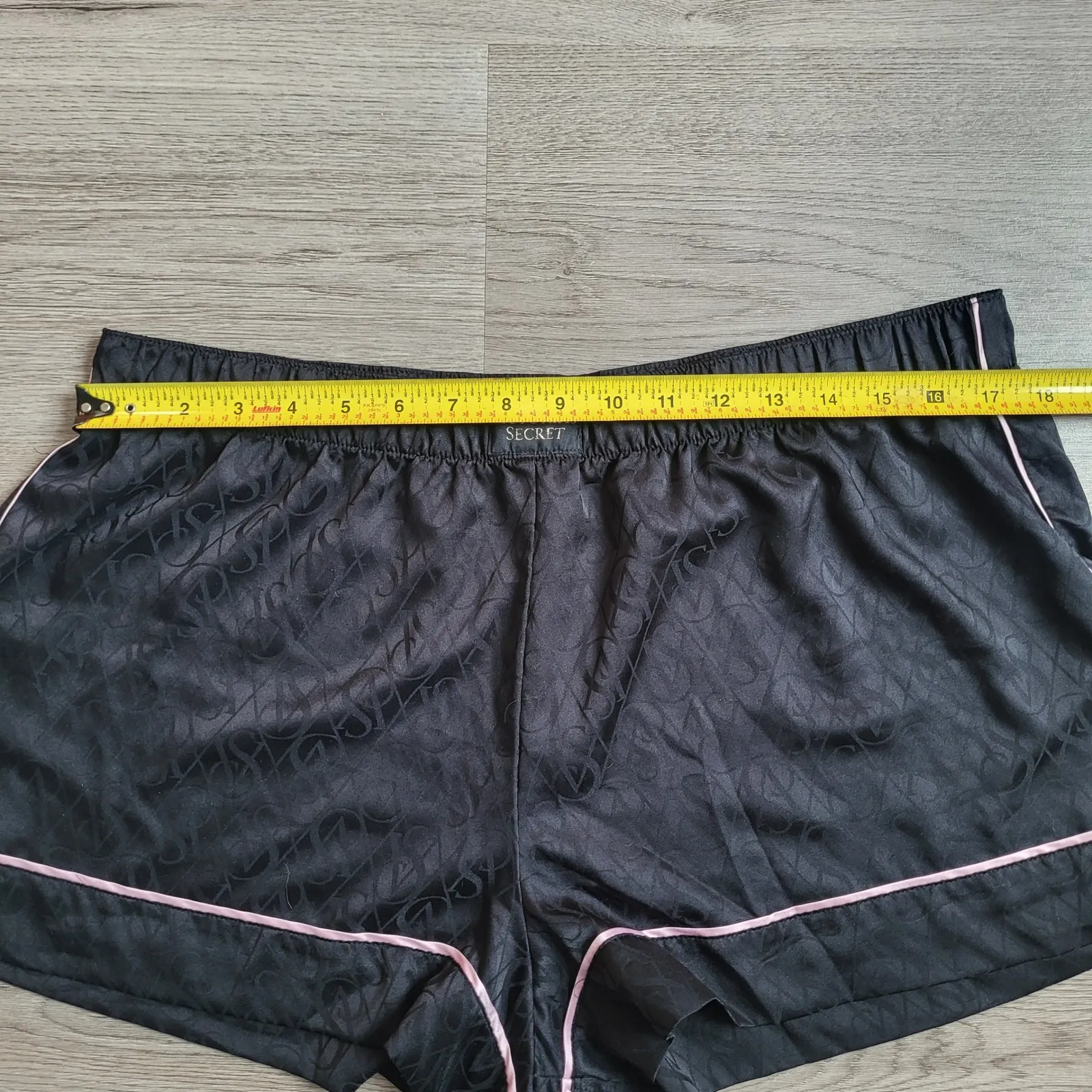 Victoria's Secret Black Satin Logo Print Sleep Shorts Pink Trim Women's Size XL - Image 8