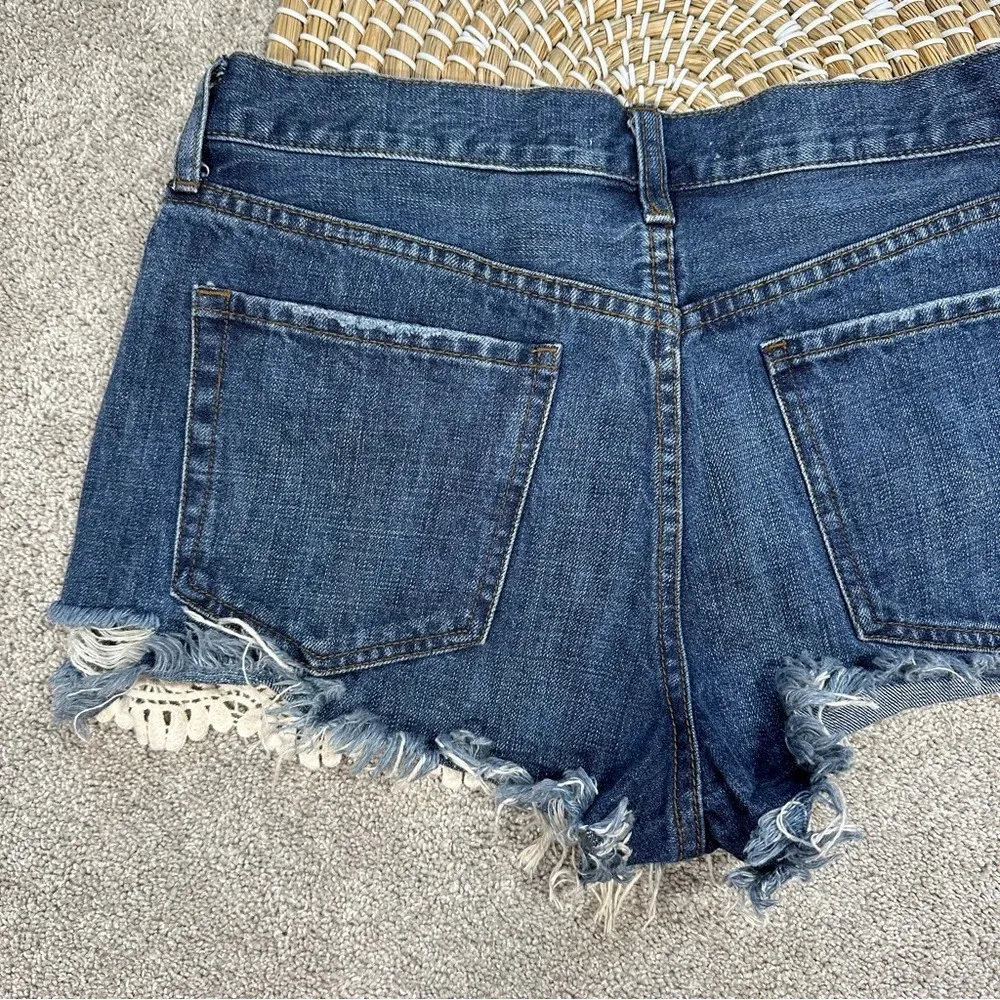 We The Free Free People Daisy Chain Blue Cutoff Lace Frayed Jean Shorts Size 29 - Image 7