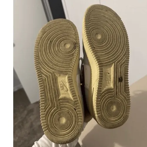 NIKE Womens‎ sz 8 Air Force 1 07 Photon Dust Red Swoosh Pocket Chain Streetwear - Image 7