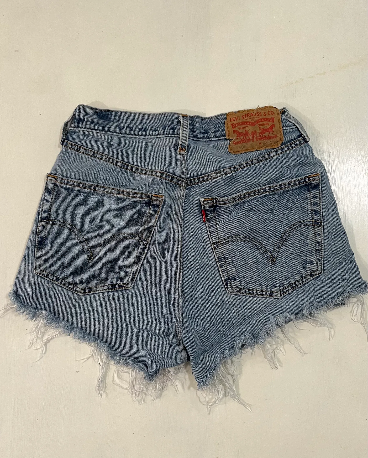 vintage levi’s jean shorts  - Image 2