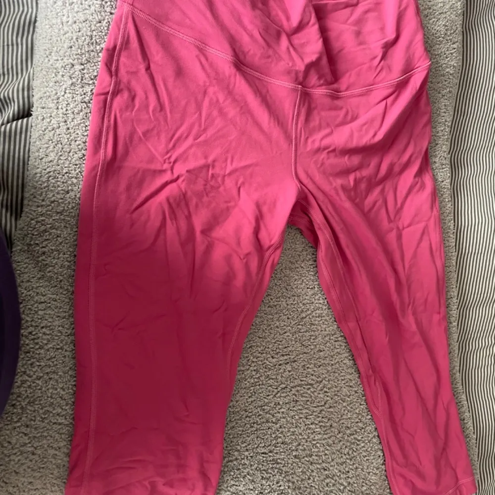 Lululemon Align Capri leggings pink - Image 5