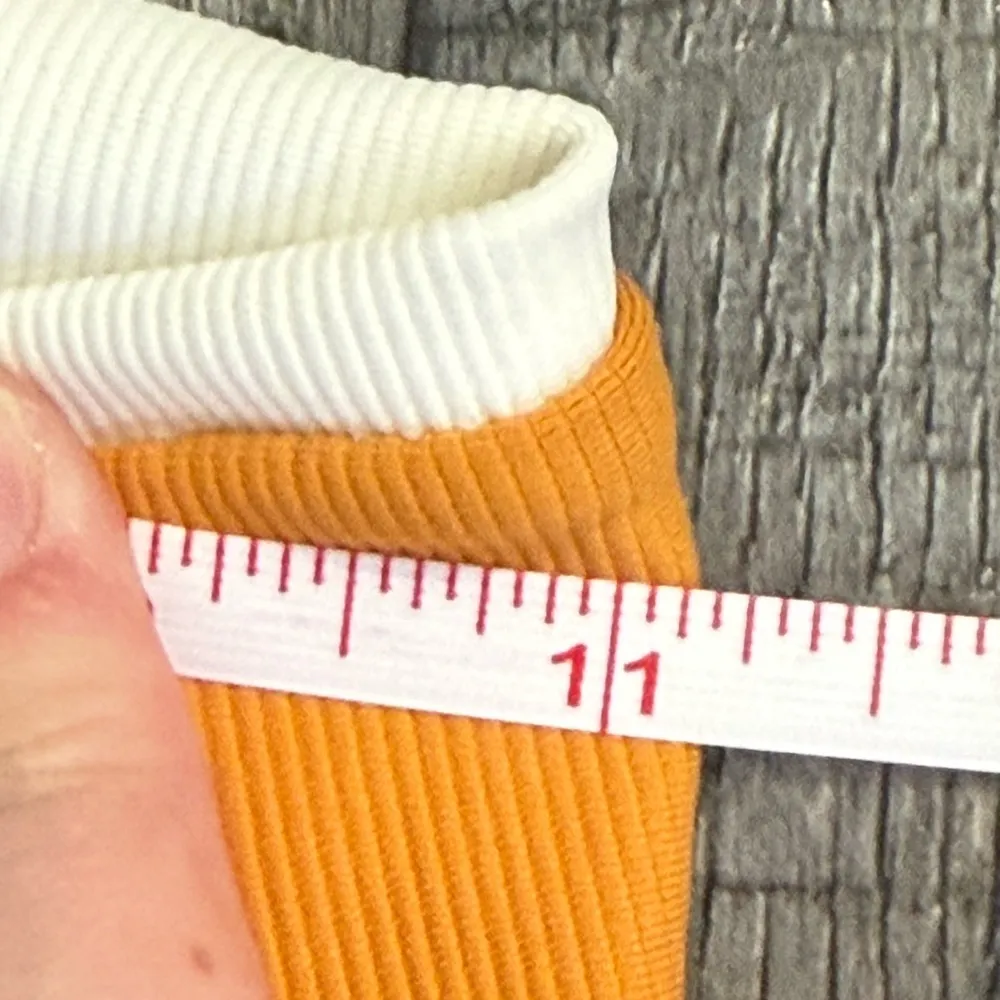 Wilo Swift Bike Short Orange - Image 4