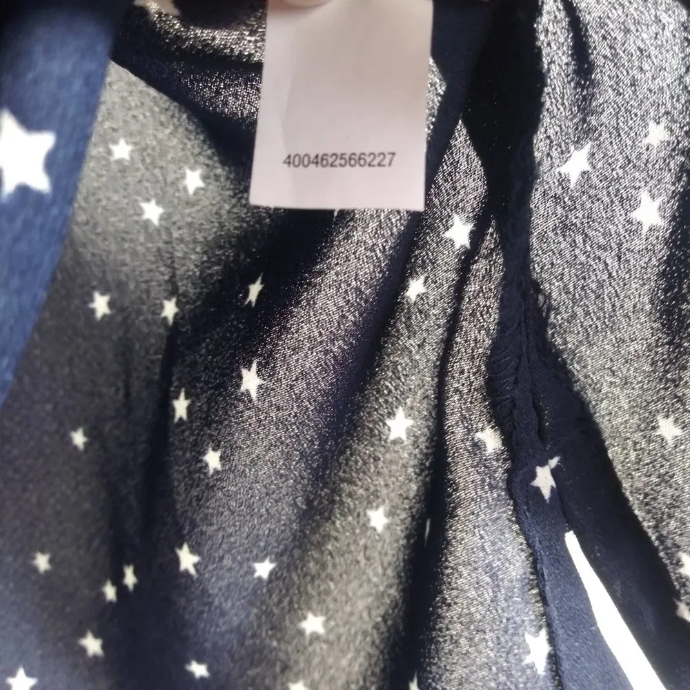 Croft & Barrow Navy Blue Star Print Casual Short Sleeve Blouse Size M - Image 9