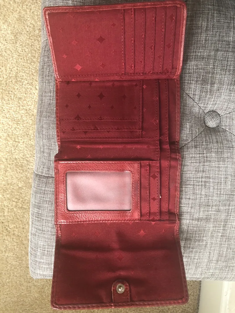 Fossil Leather Red Wallet - Image 3