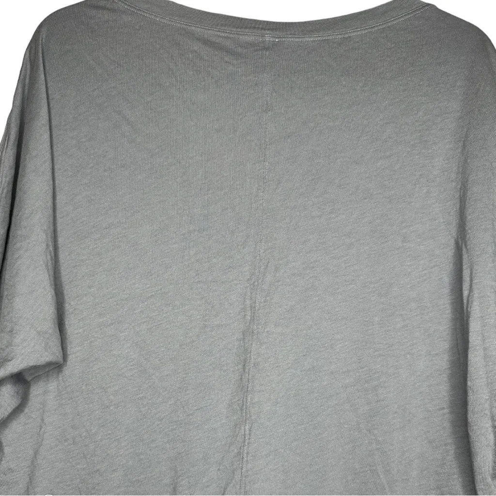 Lululemon V-neck Shirt Size Small - Image 5