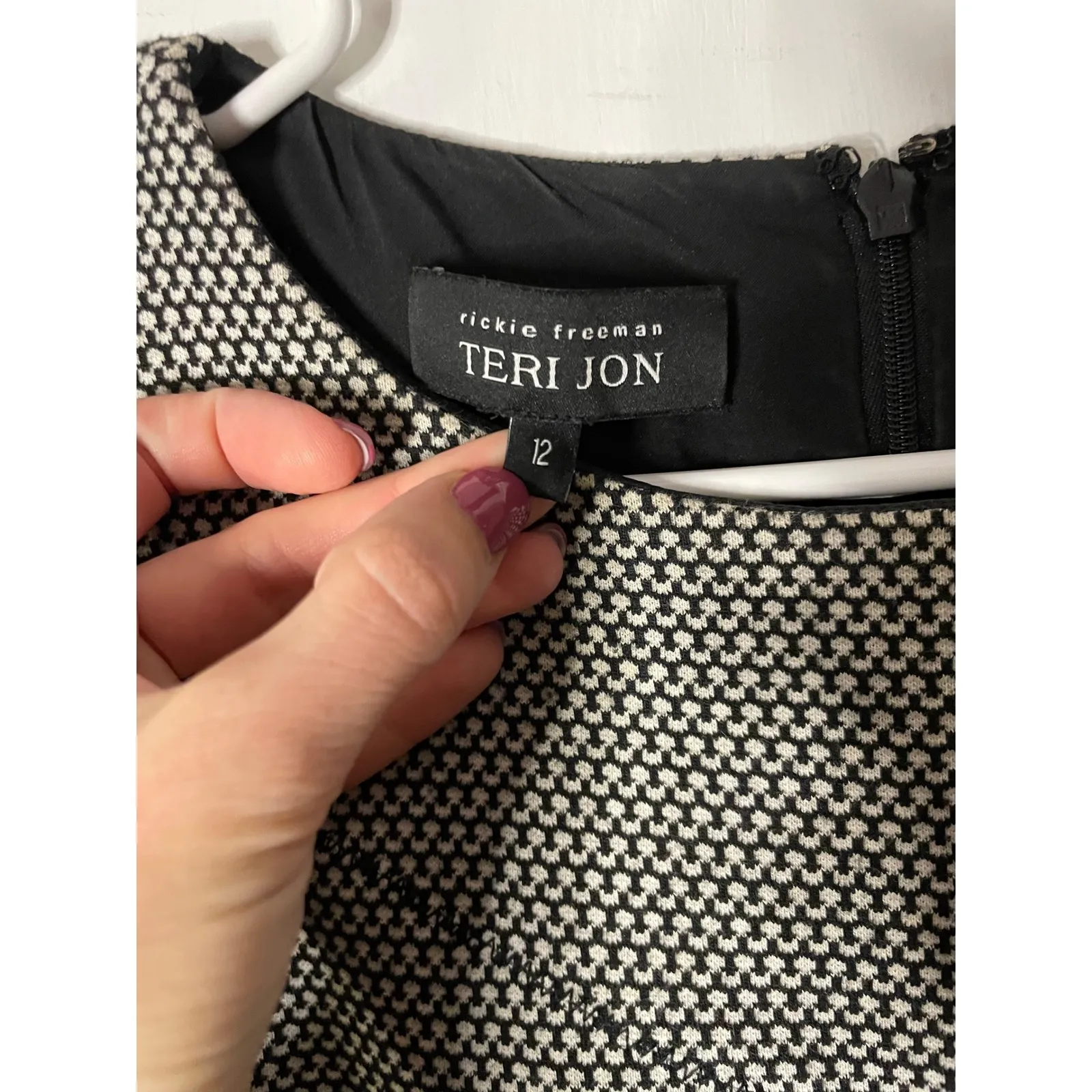 Teri Jon Rickie Freeman Black White Pattern Dress Butterfly Embellishment Sz 12 - Image 2