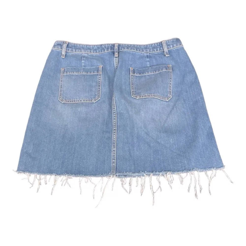 Loft  Jean Button
Up with front pockets Skirt 12 - Image 3