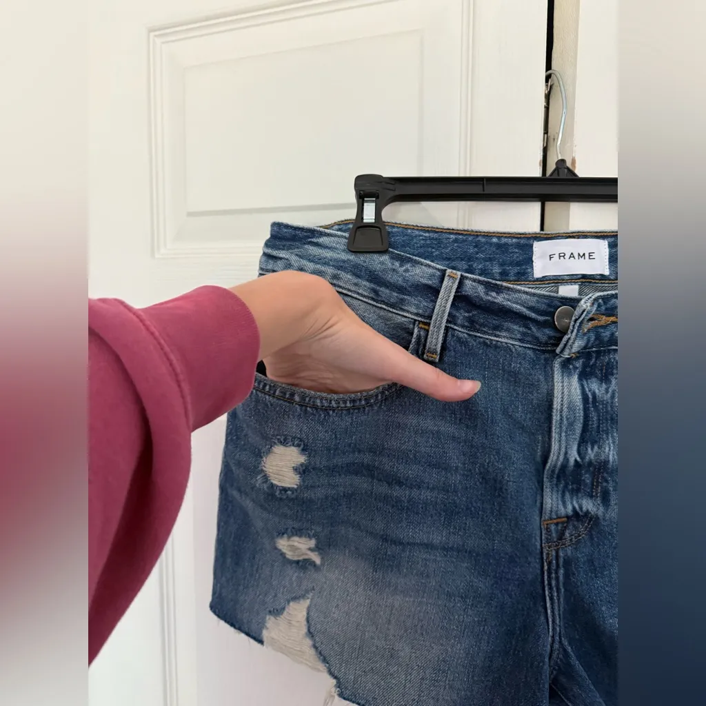 FRAME Denim Le Grand Garcon Short Denim Distressed Whitmore Soho Wash Size 29 - Image 4