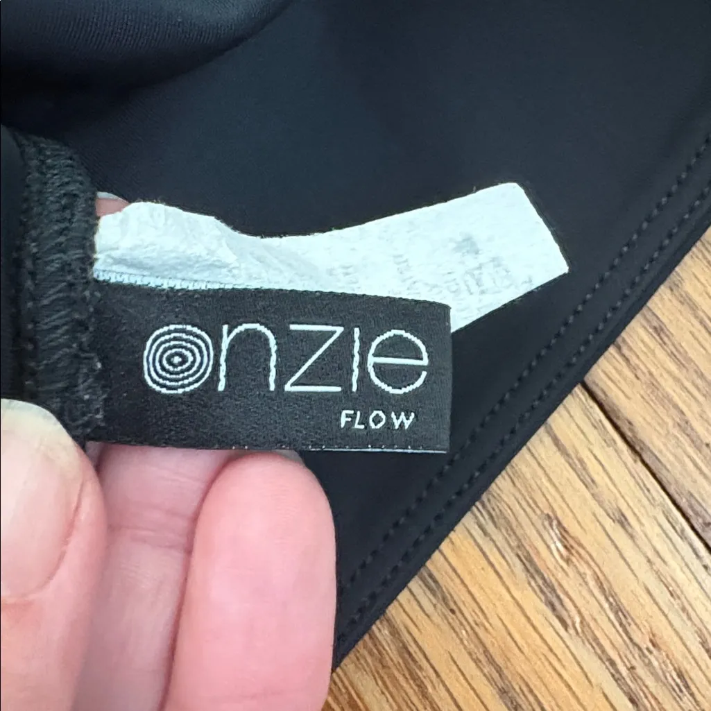 Onzie Flow Bike Shorts‎ Workout size M/L - Image 3