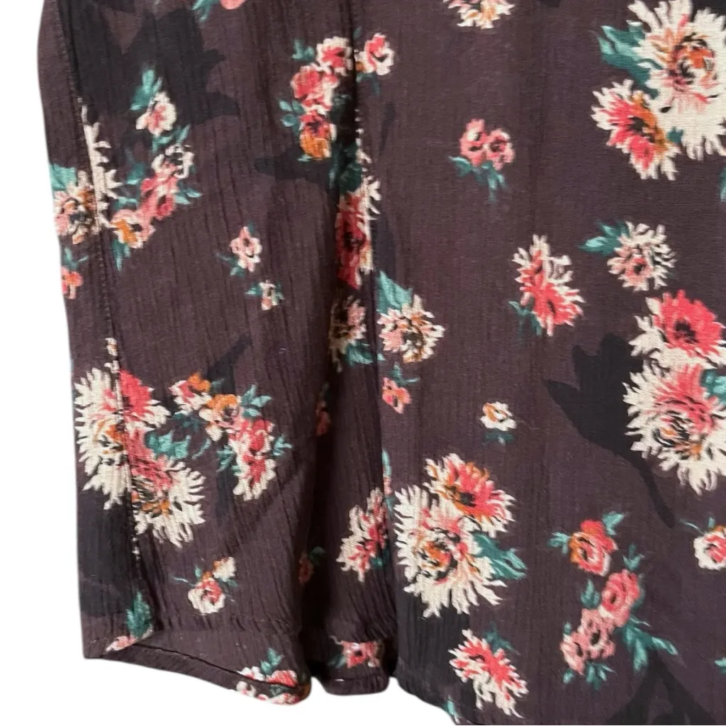 Vintage Liz Wear Floral Rayon Crewneck Button Down Short Sleeve Top Small Brown - Image 5