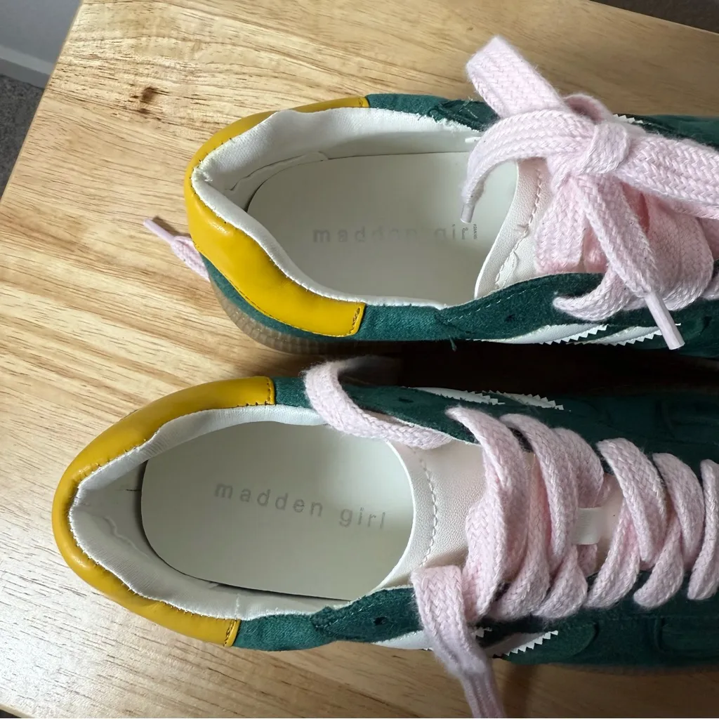 NWOT Madden Girl Women’s Goalie Lace Up Platform Sneaker Green Multi Size 7.5 - Image 6