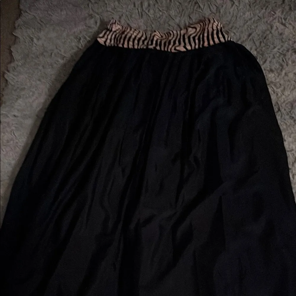 Women's Zebra Print Maxi Skirt Black Size undefined - Image 10