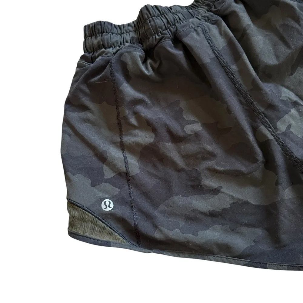 Lululemon Hotty Hot Low Rise Short 4" Camo - Image 5