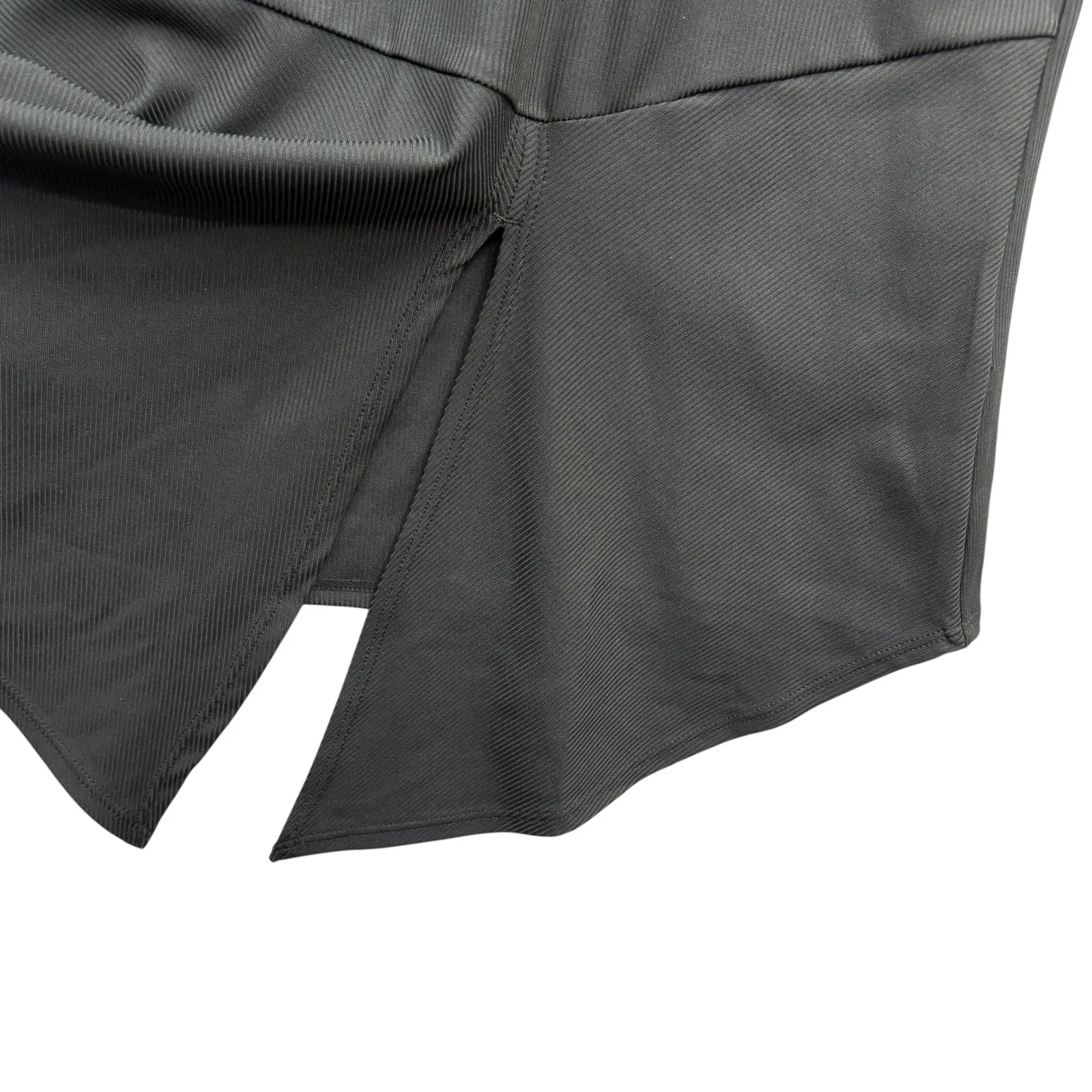 TAIL Women's Black Athletic Top Cutout Shoulder Criss Cross Back Asymmetrical XL - Image 5