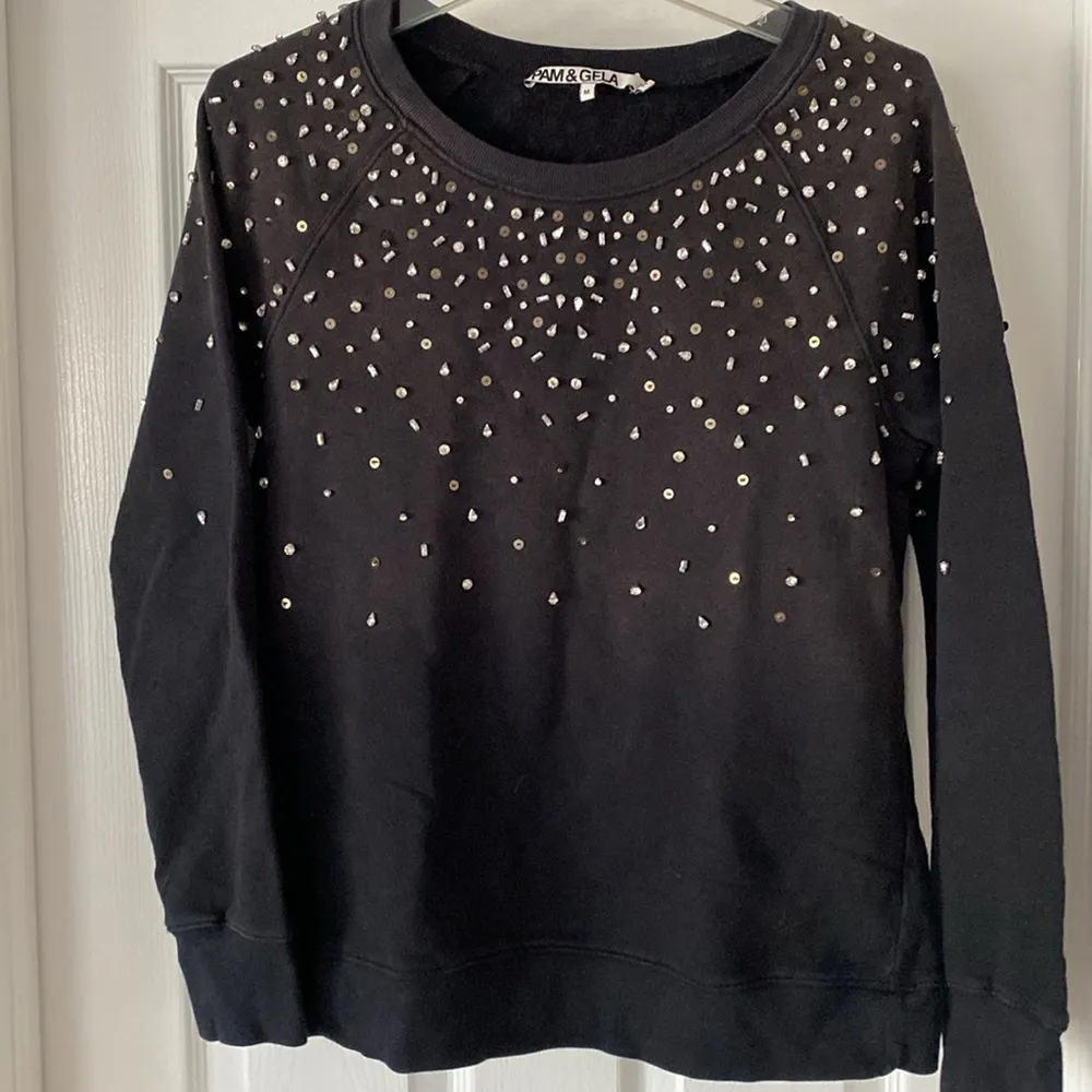 Pam & Gela Rhinestone Embellished Sweatshirt with thumb holes M Black - Image 2