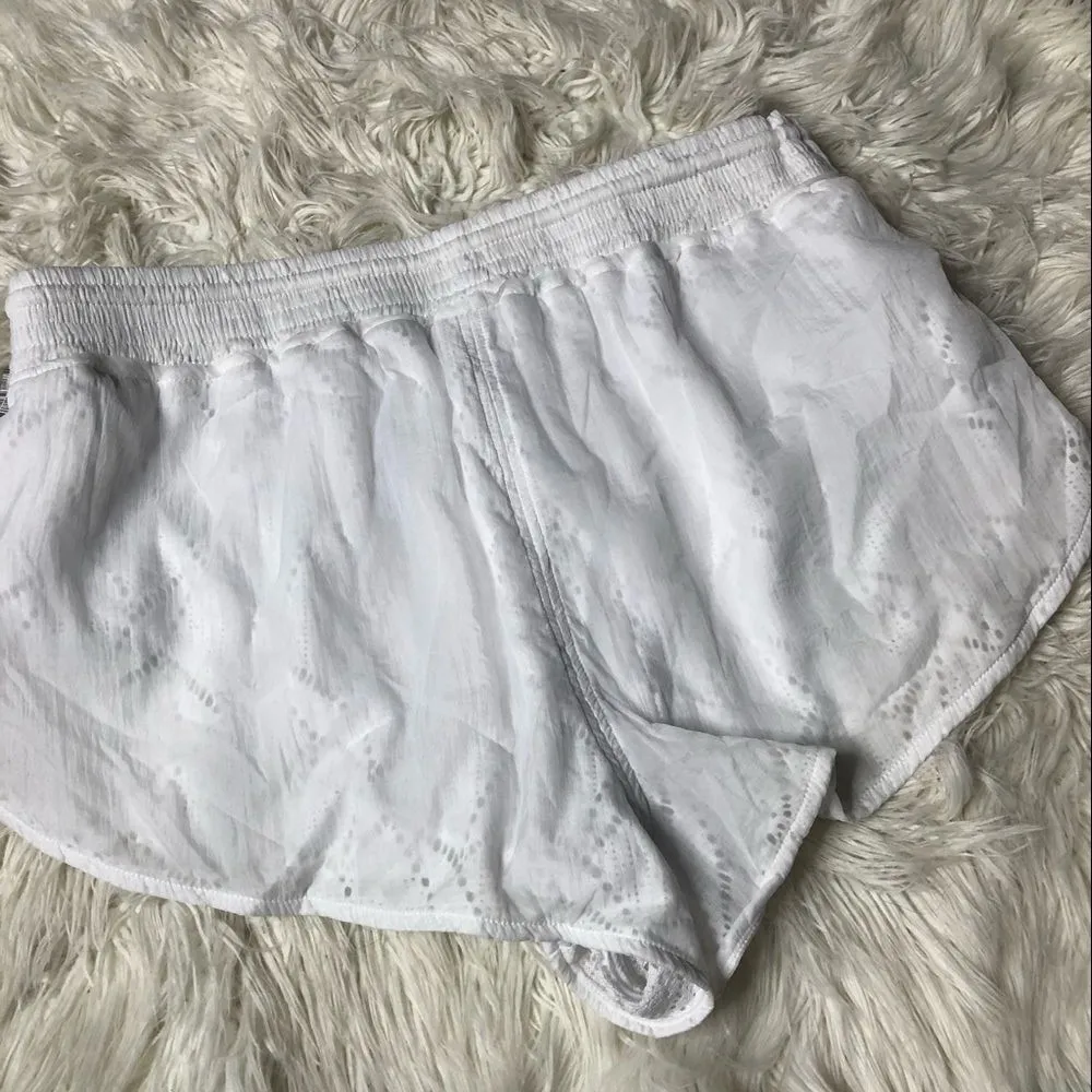 NWT free people movement Movement Salt Spray Short size large - Image 6