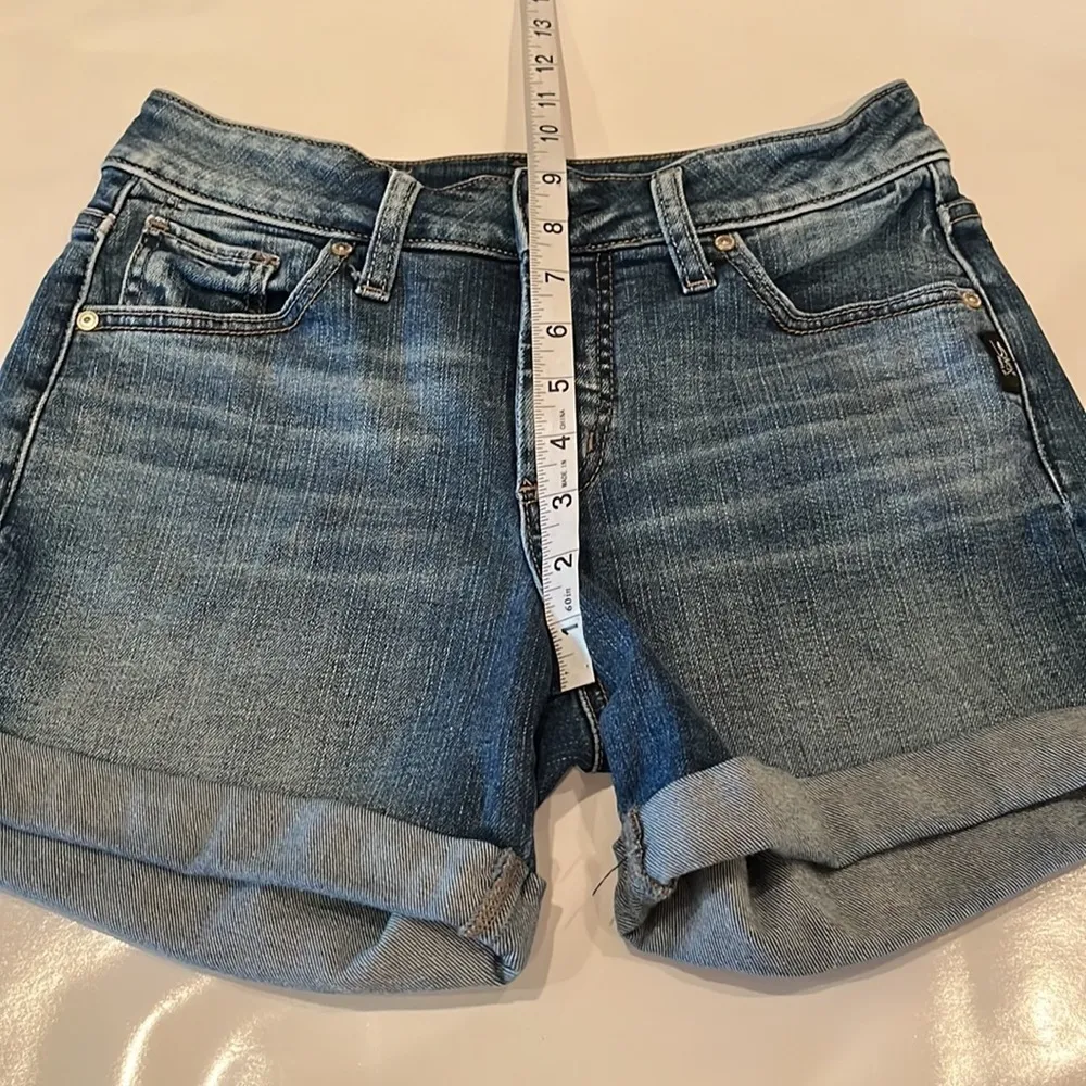 Silver Jeans Boyfriend Short Mid Rise Size 25 - Image 6