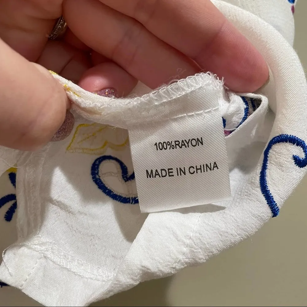 LF Dream State Floral Shorts White Size Medium - Image 5