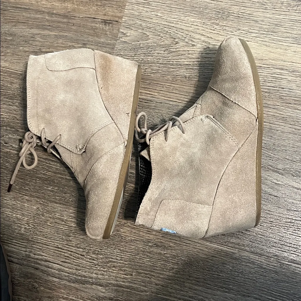 TOMS Kala Suede Lace-Up Wedge Booties Boots Size 9.5 - Image 7