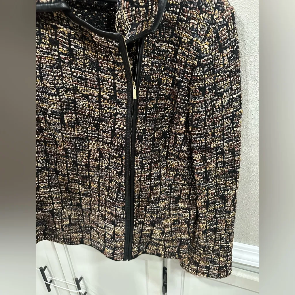 St. John Tweed Pattern Blazer - Image 8