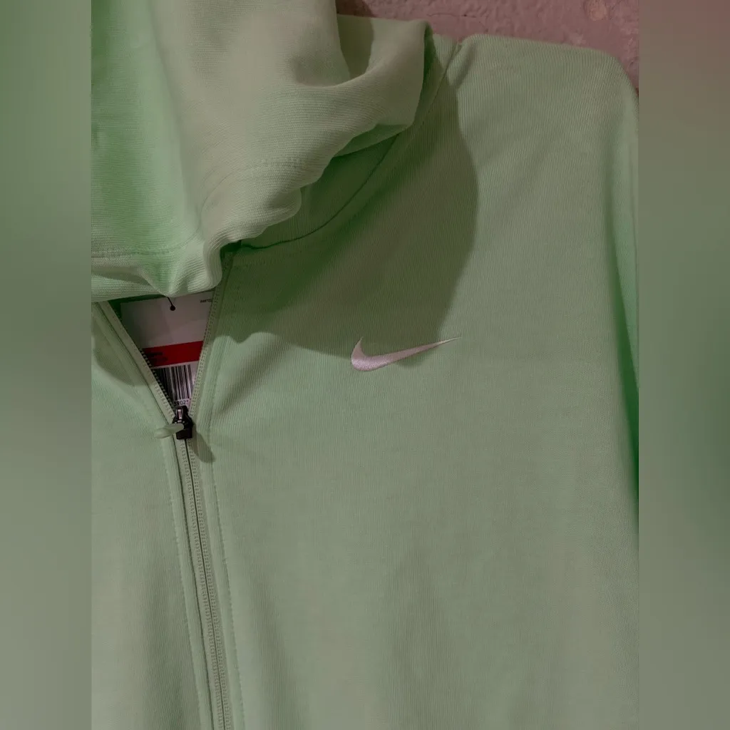 Nike oversized women’s sport full zip up hoodie size Large - Image 2