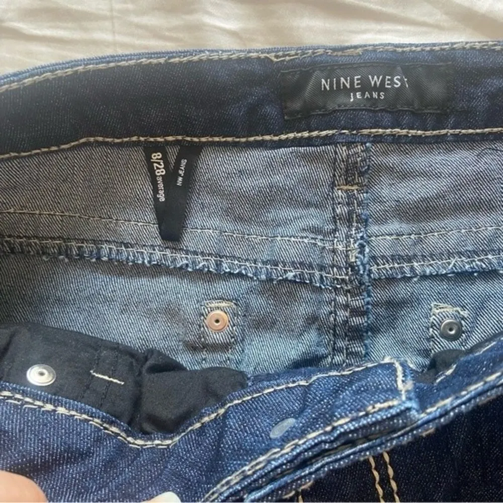 Nine West Dark Wash Blue Jean Denim Skirt Bling Gem Embroidery Pockets Sz 8/28 - Image 8