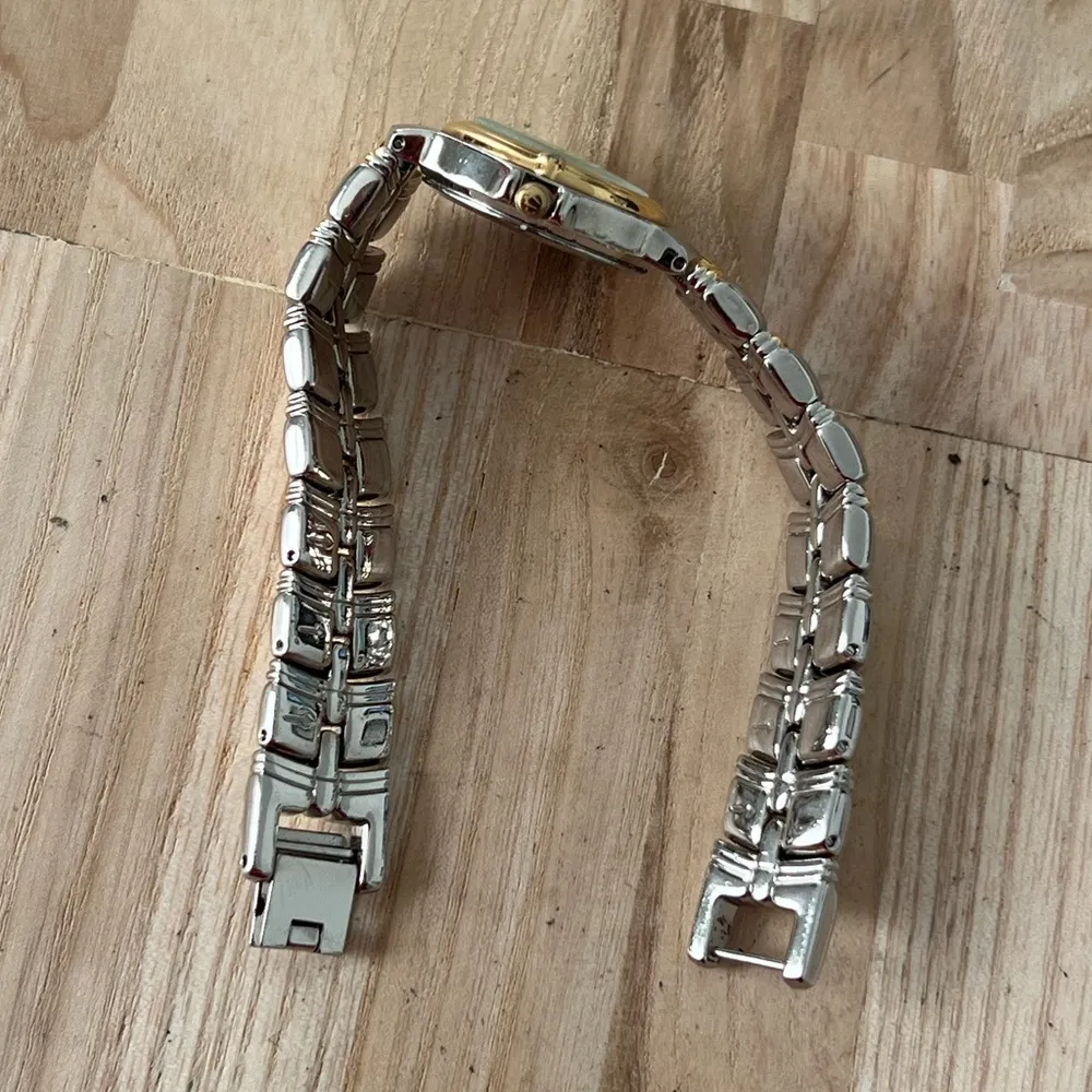 Bulova Pearl Dial Vintage Ladies Watch Two-Tone Bracelet New Crystal - Image 11