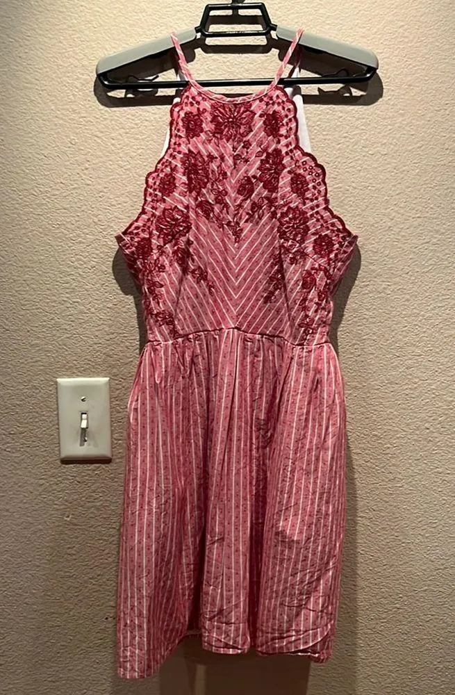 Charlotte Russe Striped Embroidered Halter Dress Size Small - Image 2