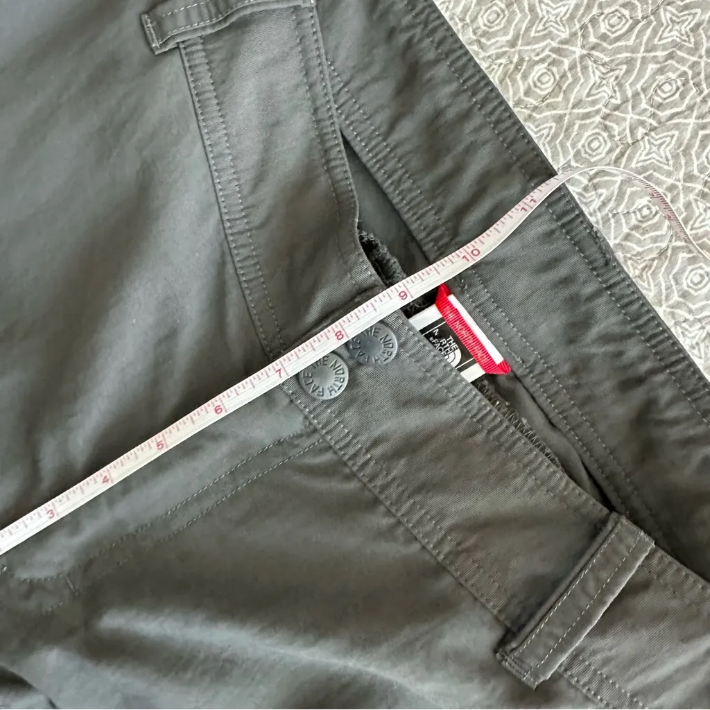 The North Face Women's Gray Convertible Roll-Up Hiking Pants Shorts Size 14 Long - Image 13