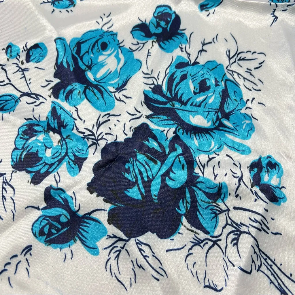 LK Vindage 80s/90s Era Blues and White Floral Silky Acetate Medium Scarf - Image 3