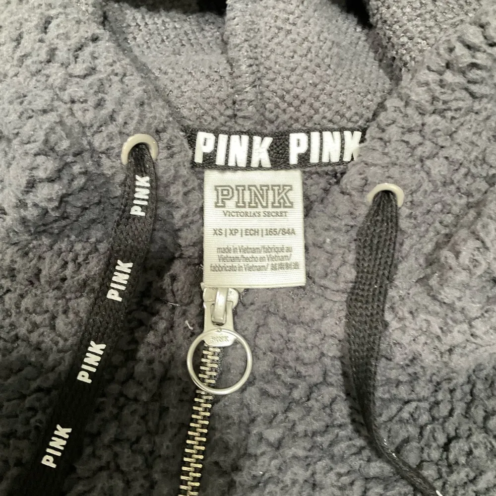 PINK BY VS GREY SHERPA PULL OVER HOODIE - Image 4