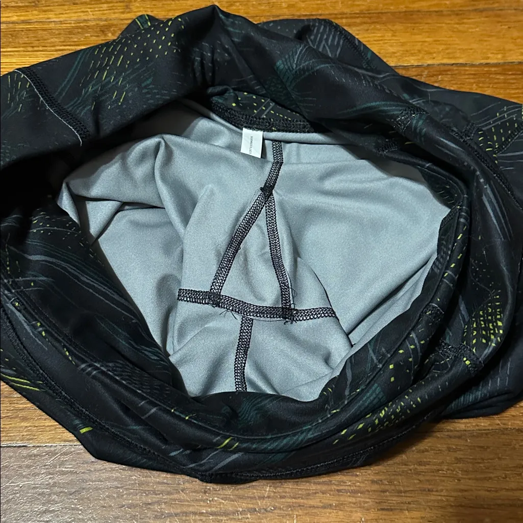 MTA Sport Black and Green Patterned High Rise Leggings, Pockets, Large - Image 5