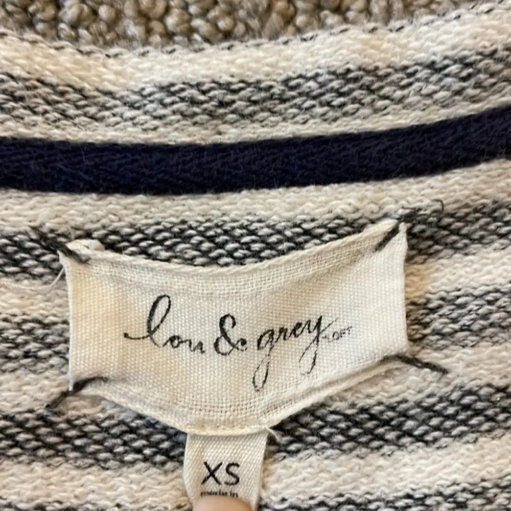 Lou & Grey Gray Striped Crew Neck Pullover Sweater - Image 5