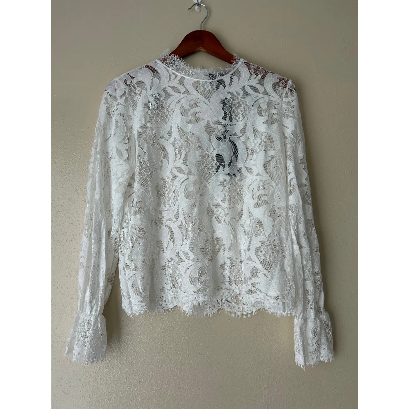 Rain White Lace Long Sleeve Top Size Medium - Image 2