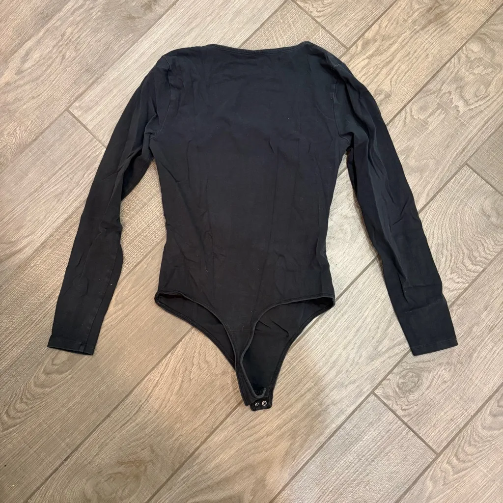 Abercrombie & Fitch Long Sleeve Cotton Seamless Fabric Squareneck Bodysuit - Image 4