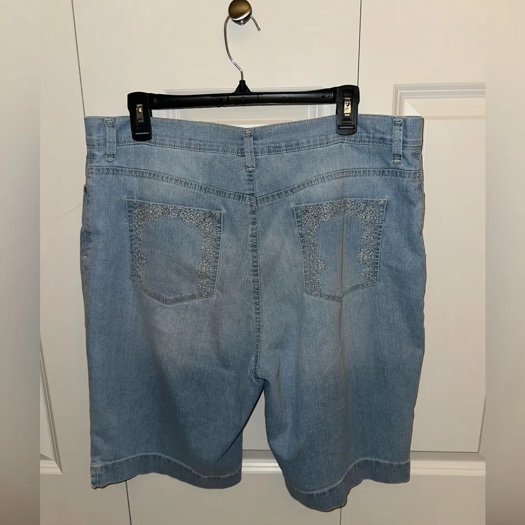 Gloria Vanderbilt‎ capris - Image 3