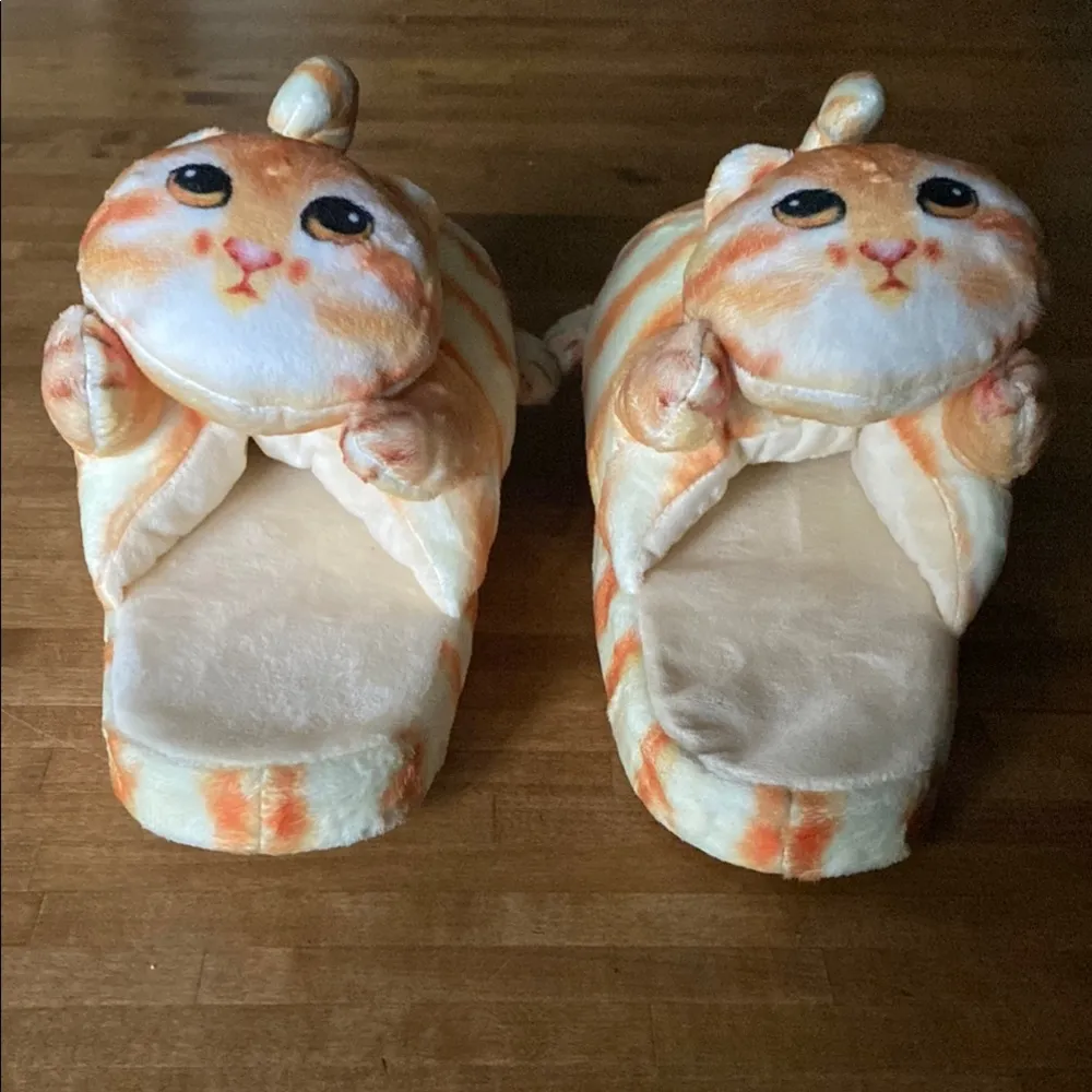 Cozy Cat Plush Slippers - Image 2