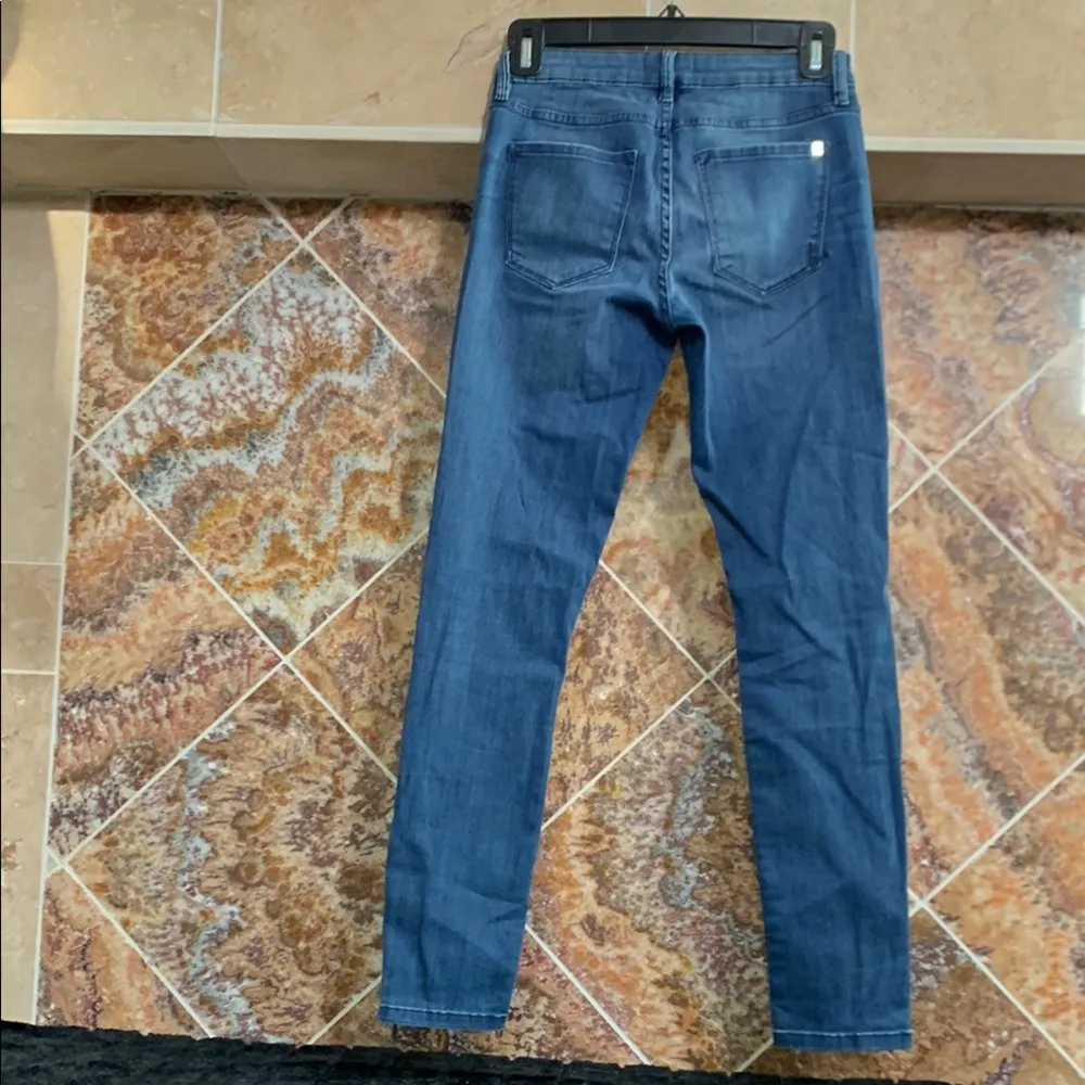 Women's Vintage Bebe Stretch Skinny Jeans with Red Zipper Accents Size 26 - Image 4