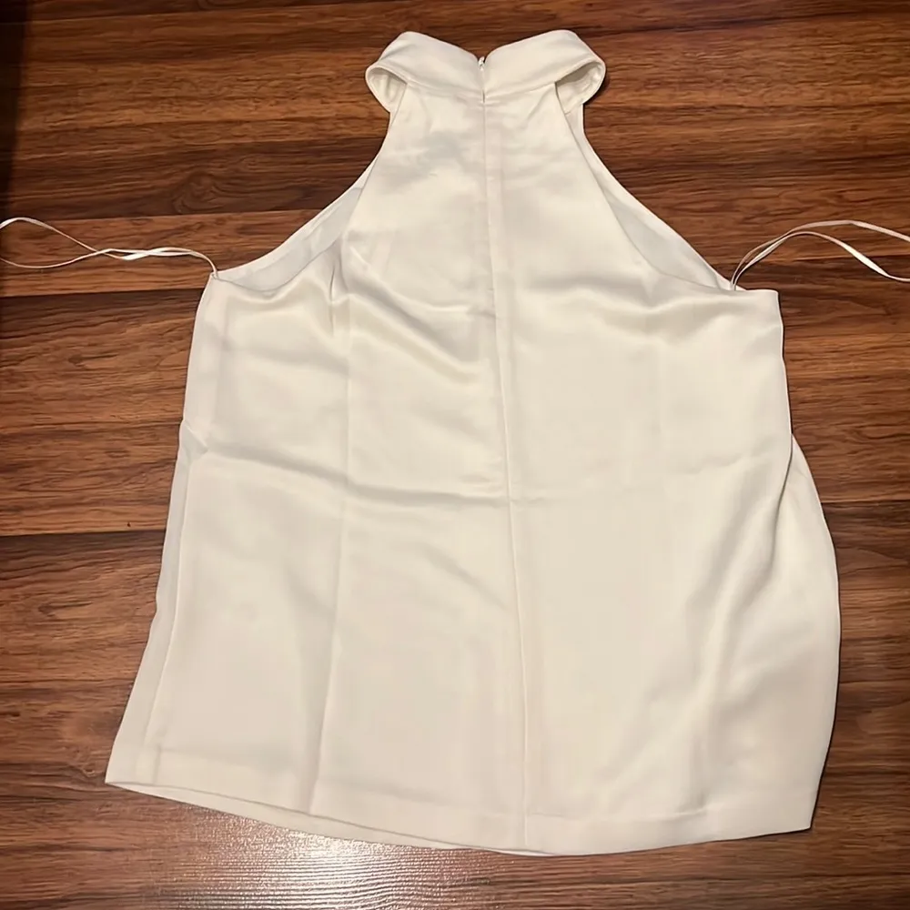 Nwt LILI SATIN TOP - Image 3